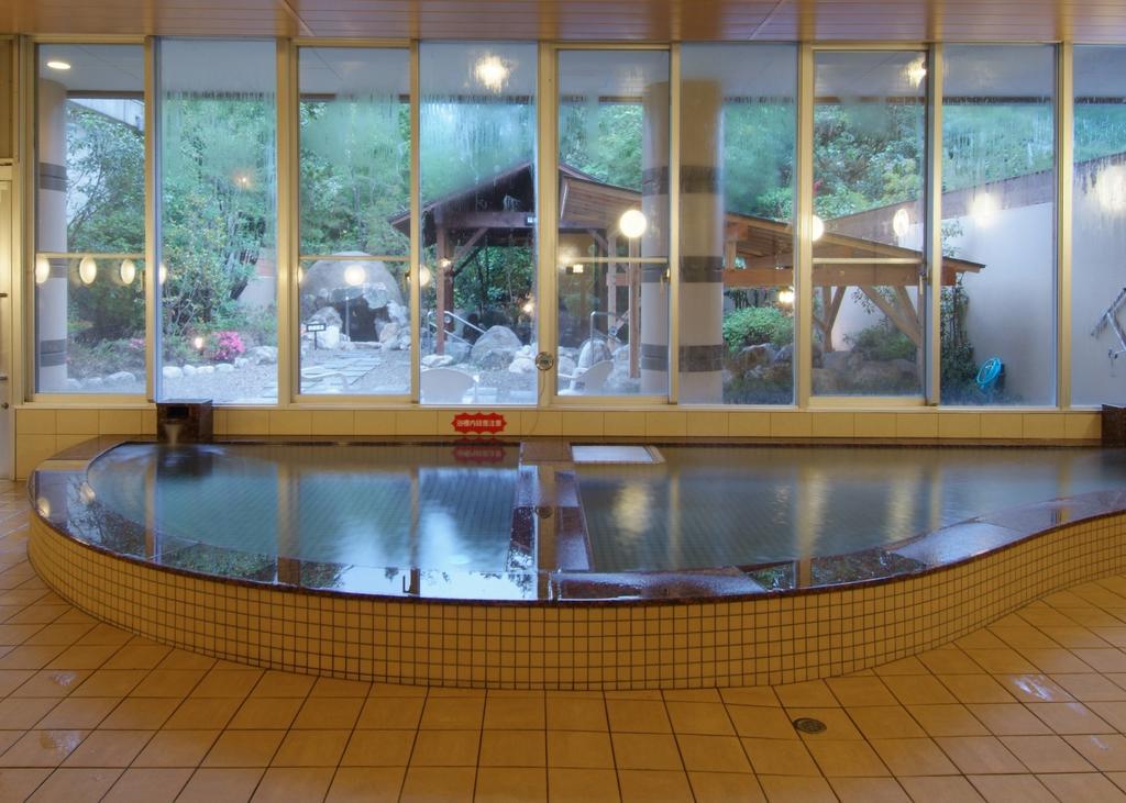 Route Inn Grantia Fukuoka Miyawaka - Wakita Onsen Exterior foto